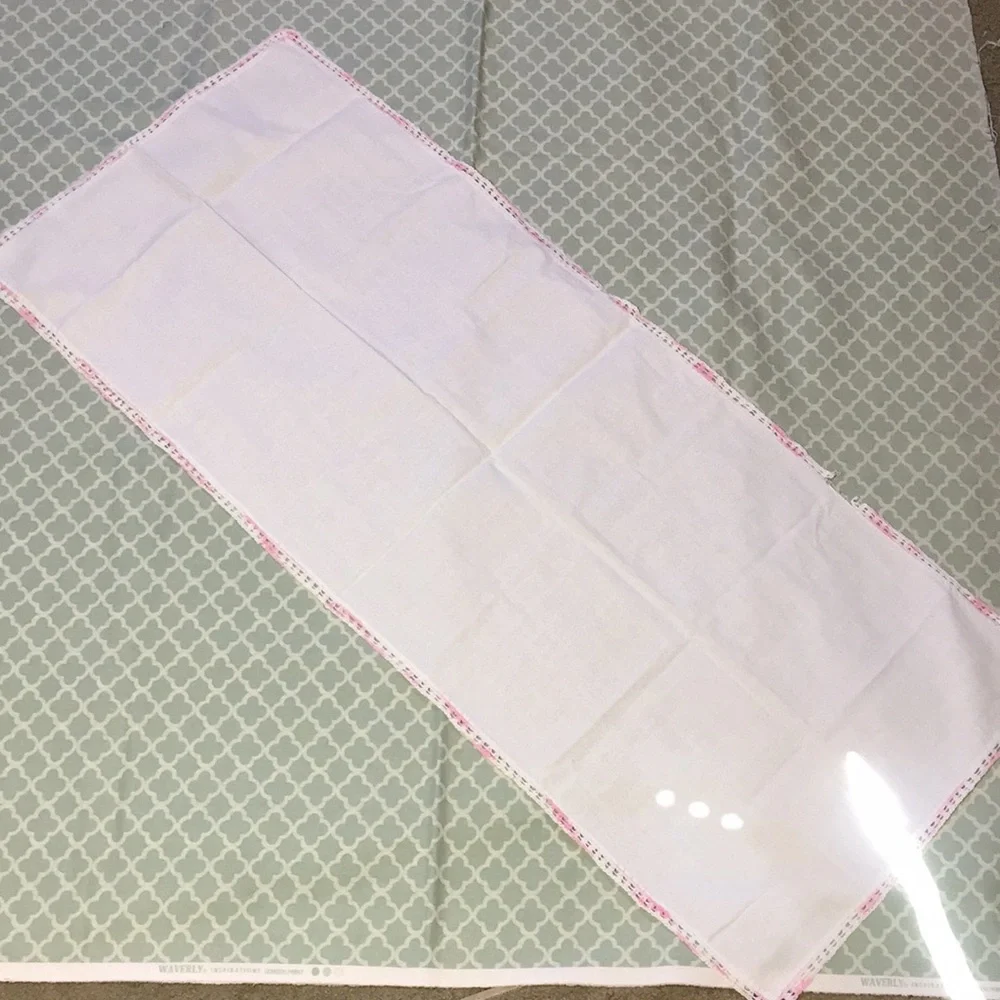 Table Runner Crochet Trim